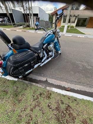 HARLEY-DAVIDSON SOFTAIL HERITAGE CLASSIC HARLEY-DAVIDSON SOFTAIL HERITAGE CLASSIC
